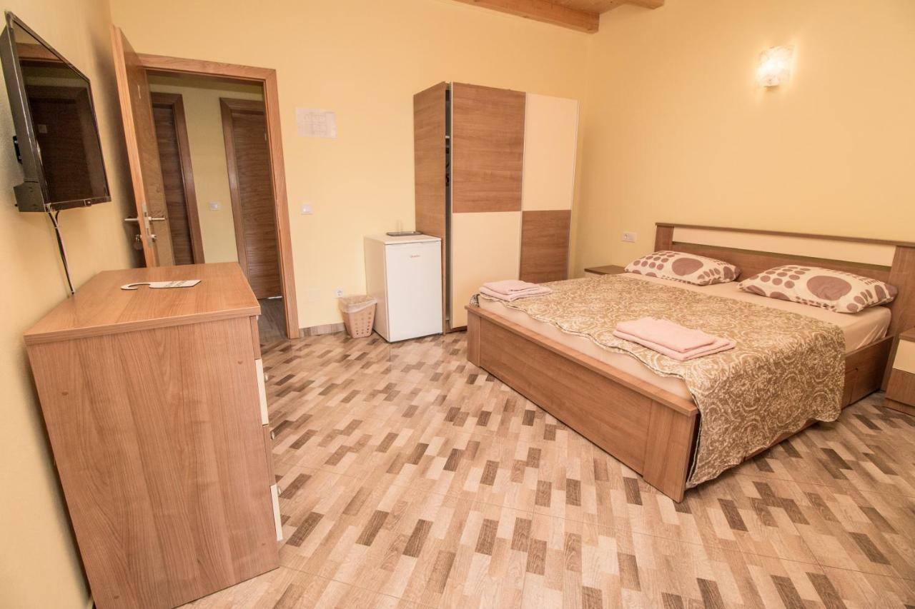 Nice Place Rovinj Bagian luar foto